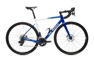 BICICLETA DE ROSA DE CARBONO MODELO 838 - TAM 52 COR AZUL E BRANCO